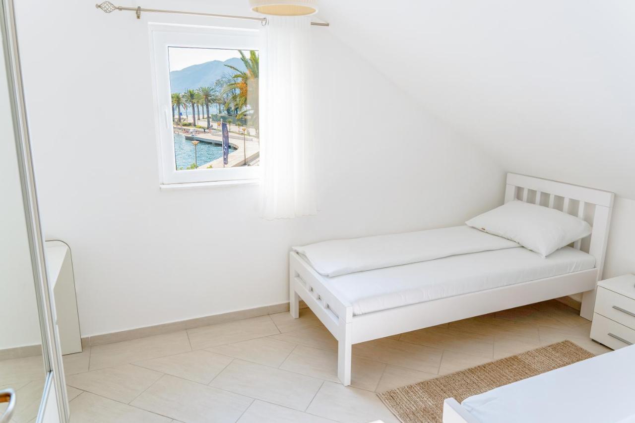Seafront Apartments Tivat Dış mekan fotoğraf