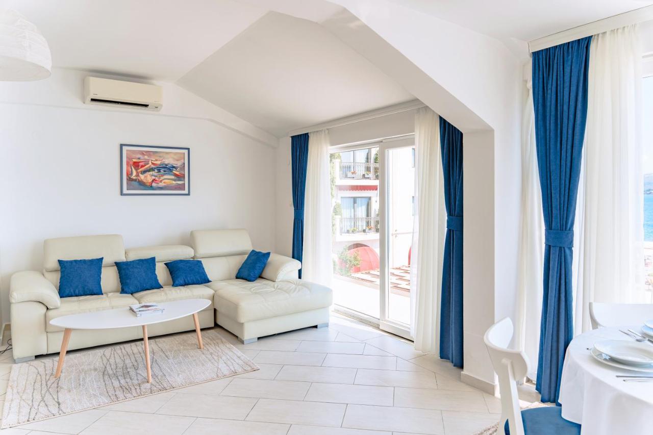 Seafront Apartments Tivat Dış mekan fotoğraf
